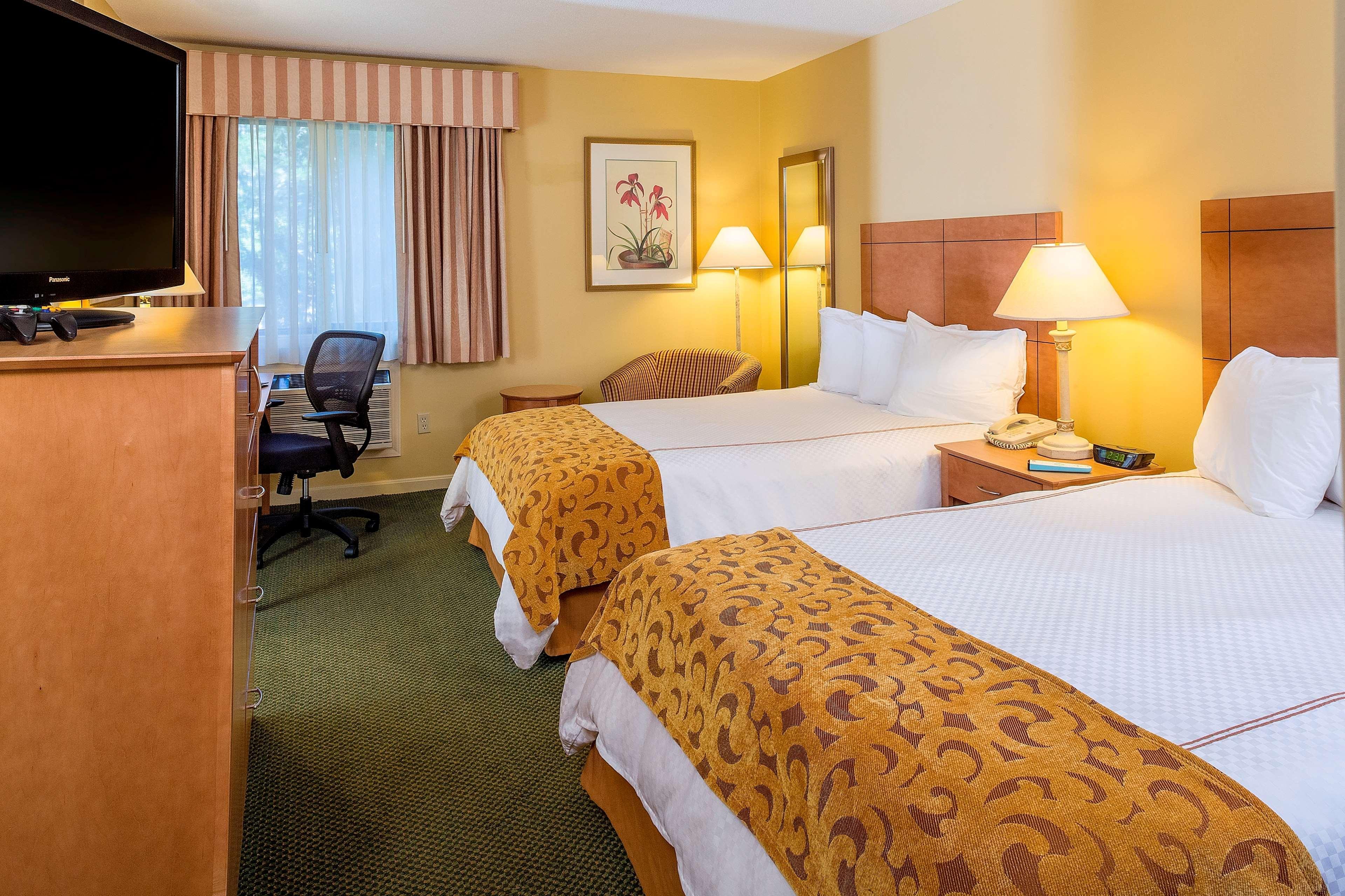 Best Western Inn & Suites Rutland-Killington Экстерьер фото