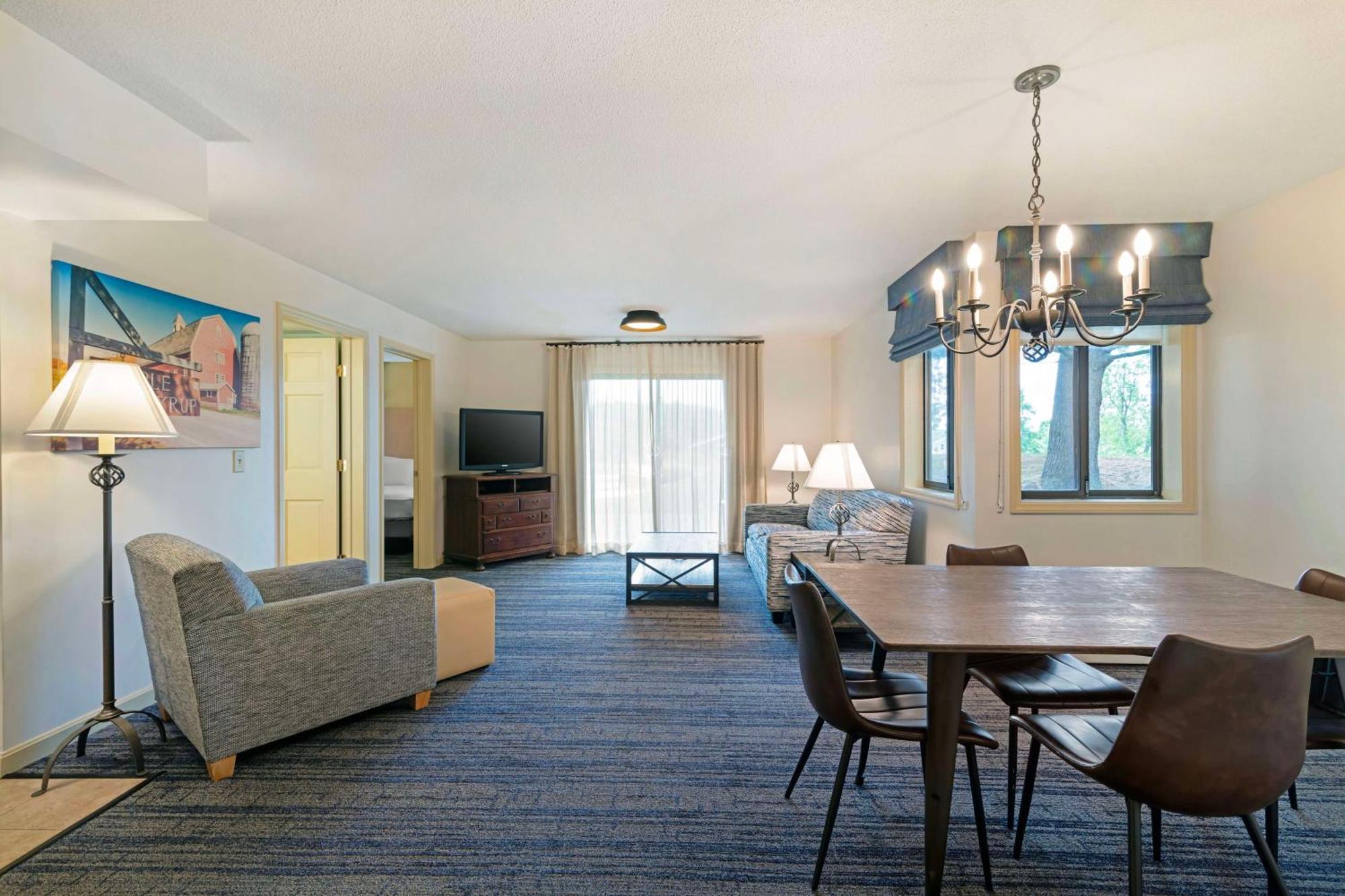 Best Western Inn & Suites Rutland-Killington Экстерьер фото