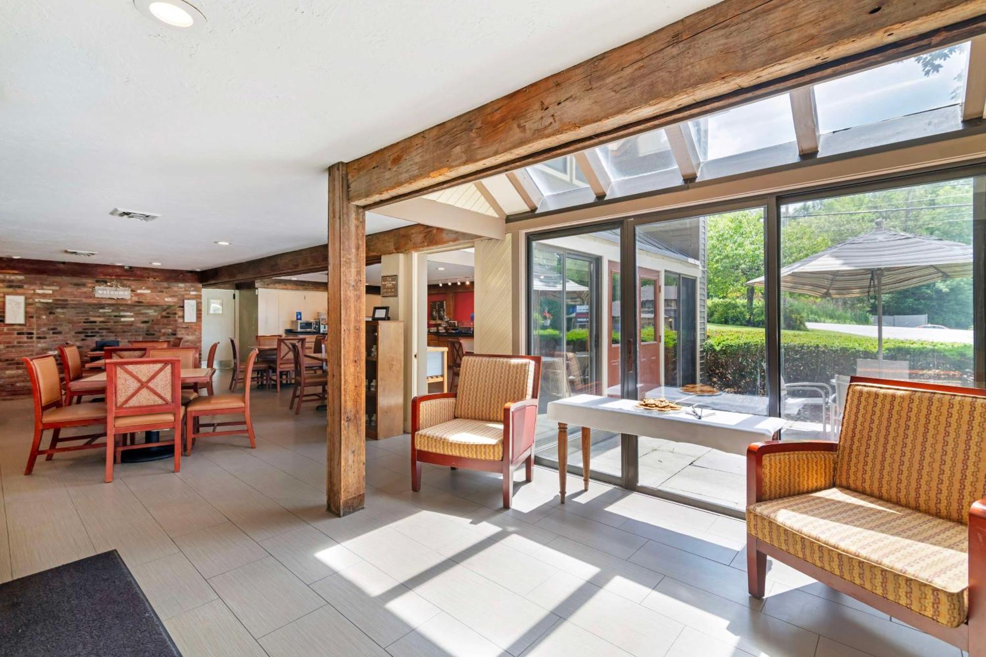 Best Western Inn & Suites Rutland-Killington Экстерьер фото