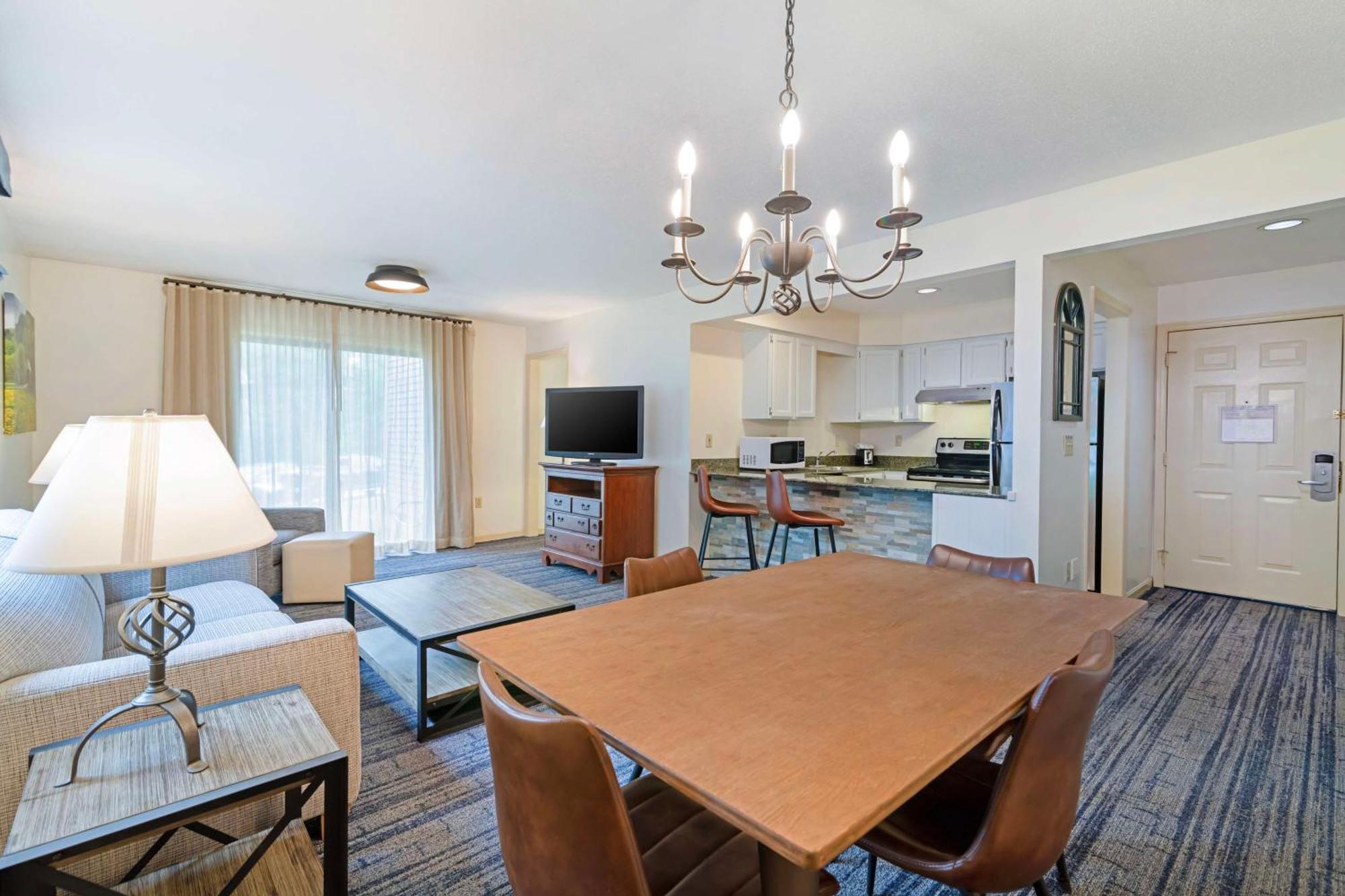 Best Western Inn & Suites Rutland-Killington Экстерьер фото