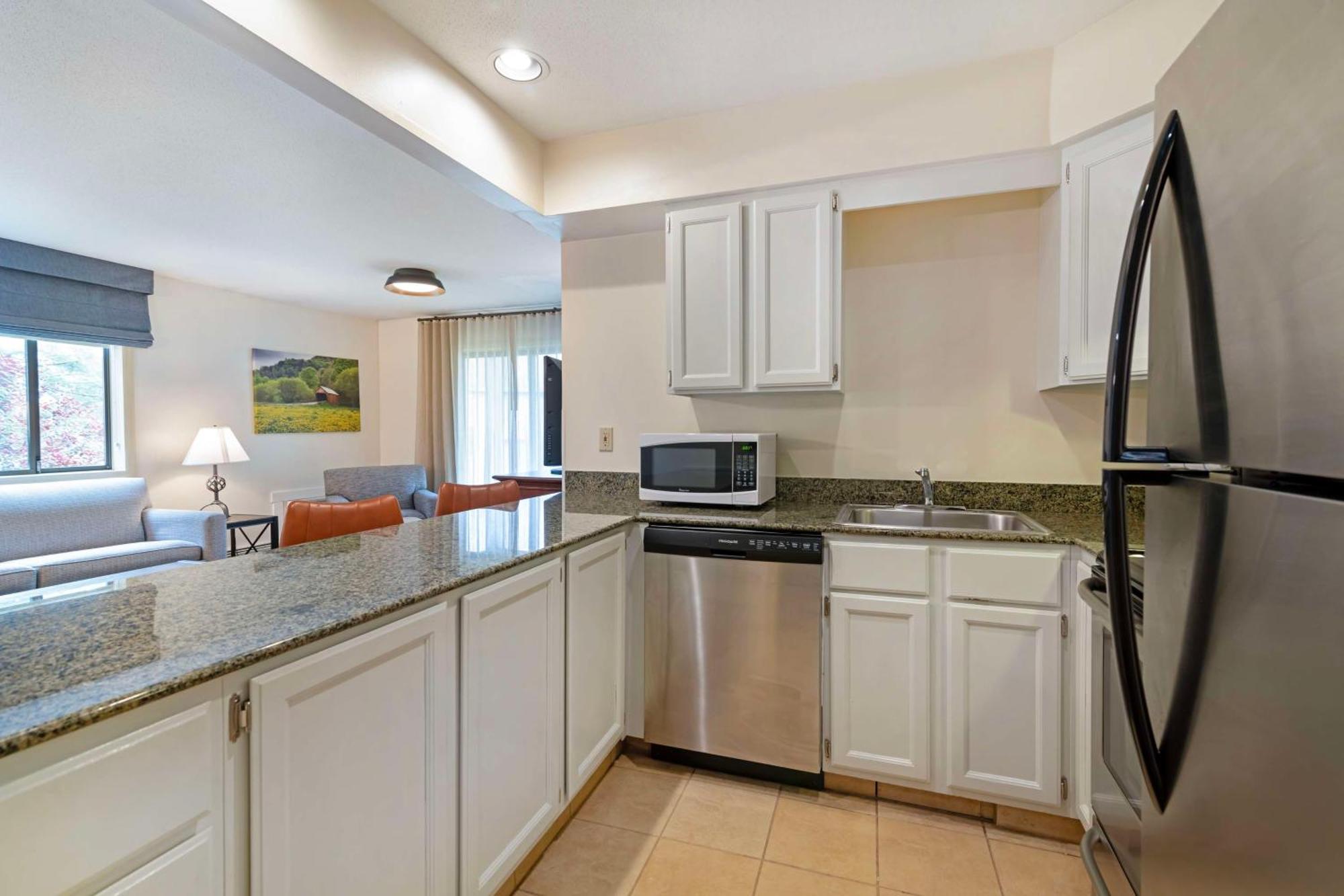 Best Western Inn & Suites Rutland-Killington Экстерьер фото